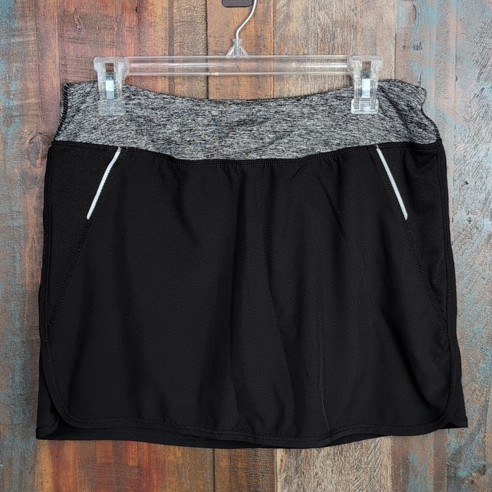 Kiwi Kate Black & White Athletic Sport Skort - Women's Medium